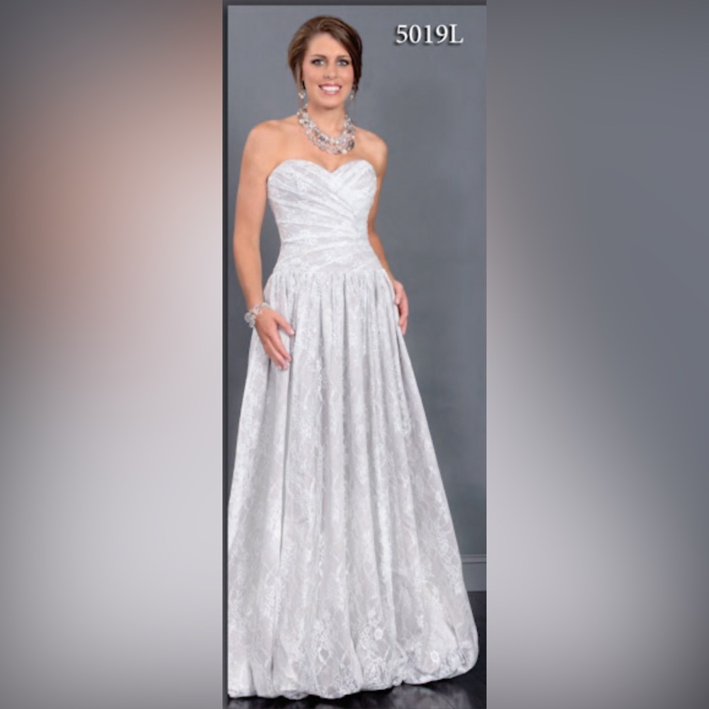 Andrew Adela Ivory Wedding Gown